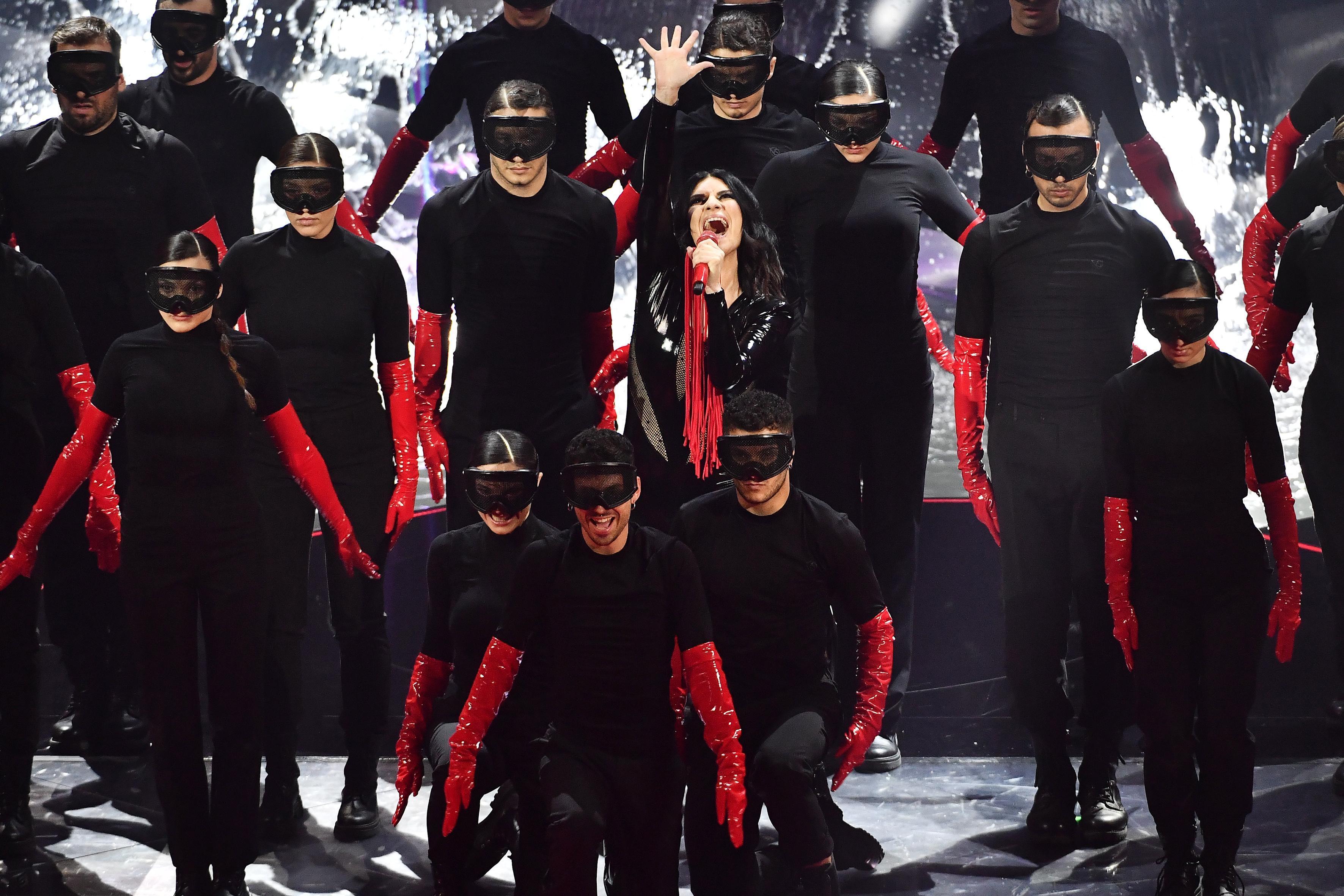  Laura Pausini è guarita dal Covid, sarà a Campovolo l'8 e 11 giugno 