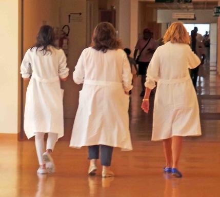 Ferrara, medici introvabili, super-compensi: mille euro per un turno di 12 ore 