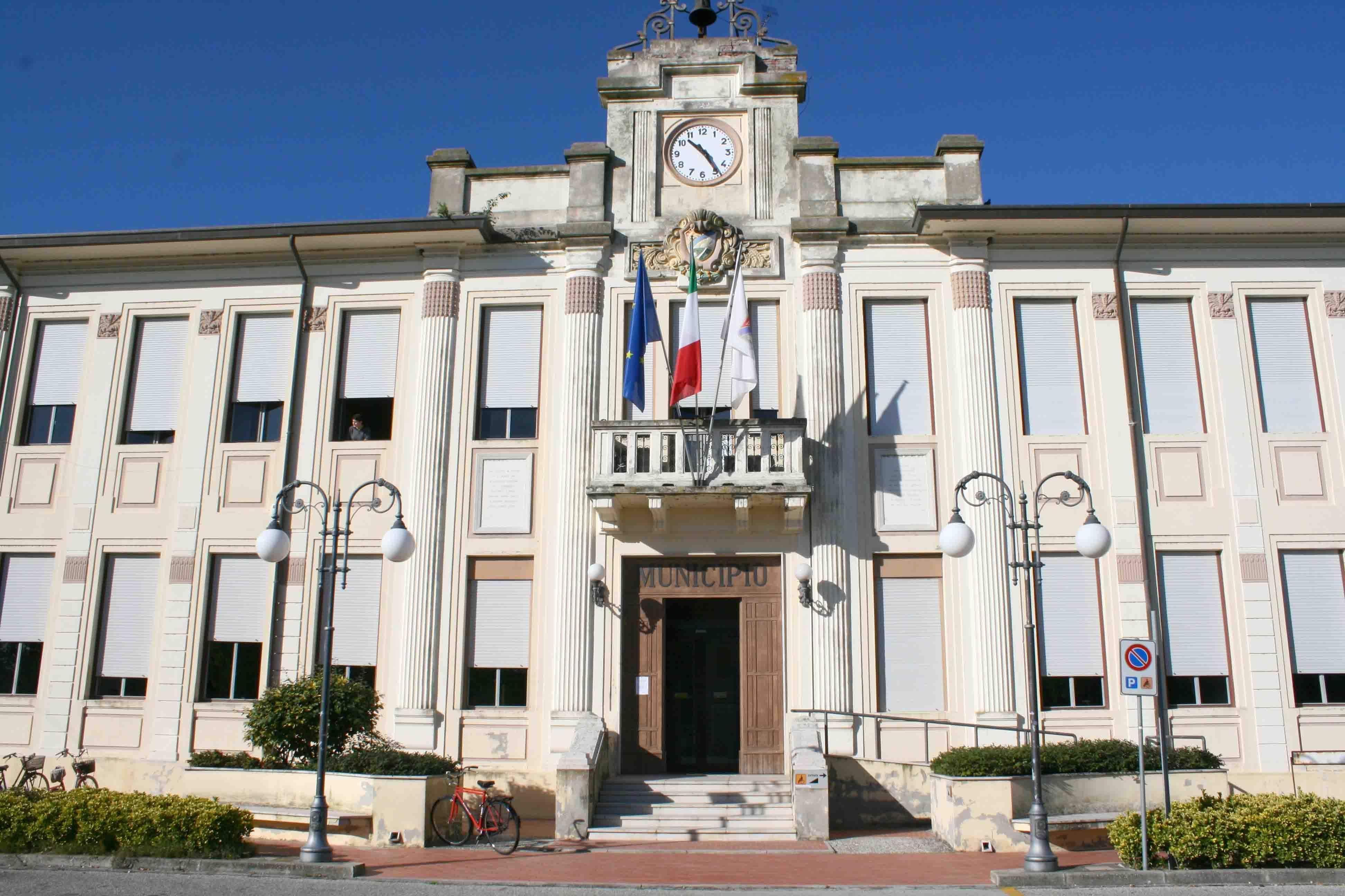 Jolanda di Savoia, amministrazione sotto accusa 