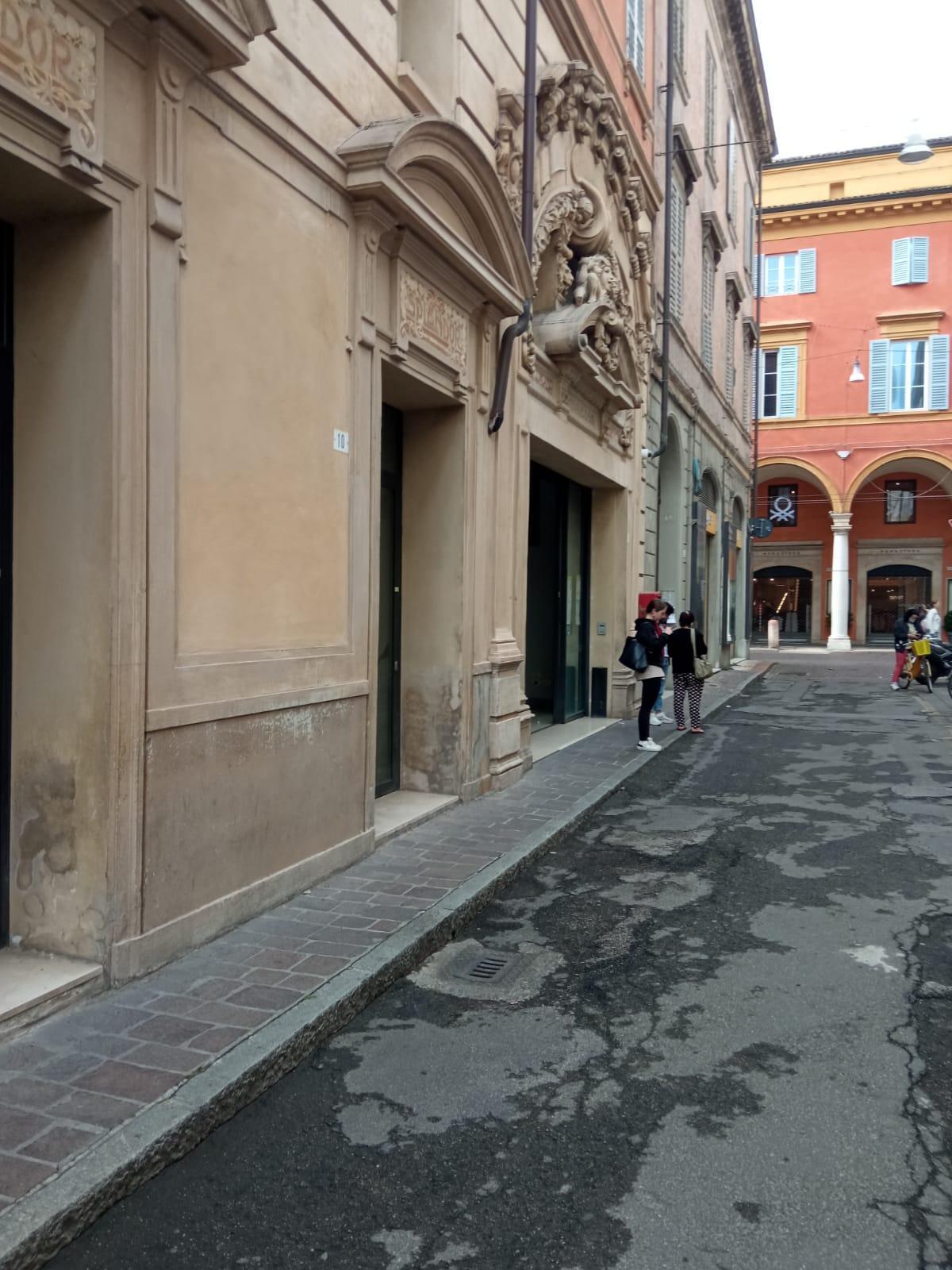 Modena,  sistema informatico in tilt. Le Poste precisano "Disguido tecnico non attacco hacker" 