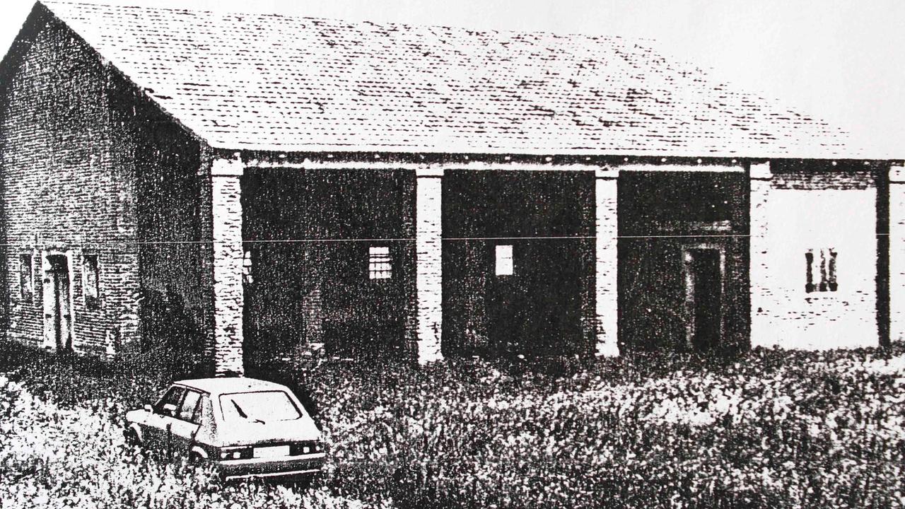 Il casolare vicino al luogo del ritrovamento del cadavere: era il 1987