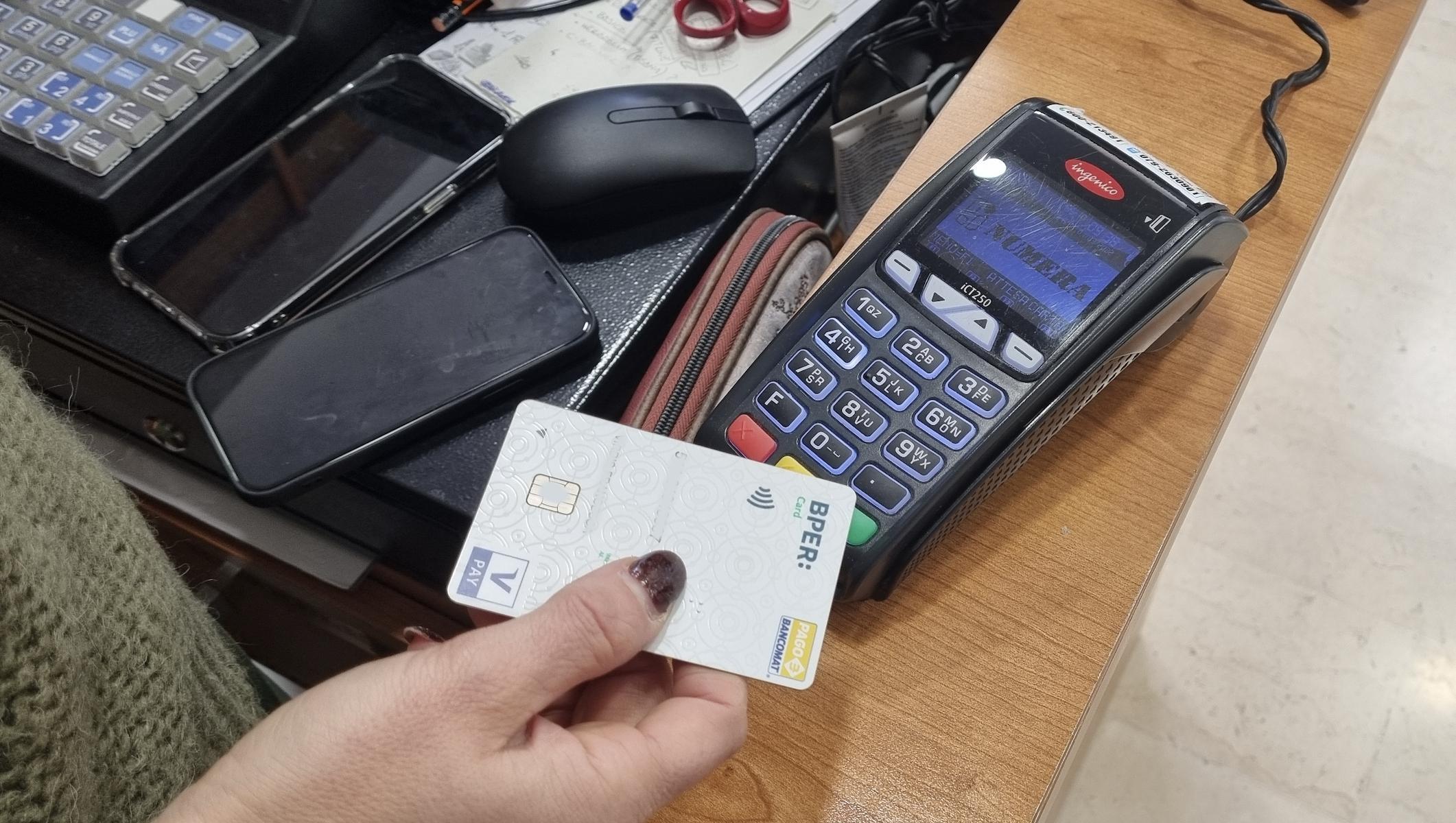 Nexi compra i Pos di Bper e Banco di Sardegna per 318 milioni di euro