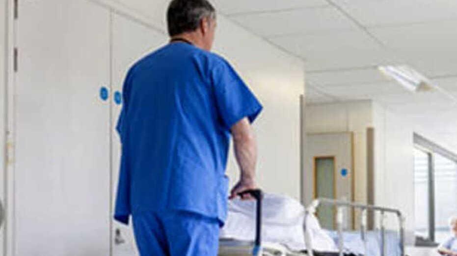 Lavorare in sanità come Oss: aperti i bandi per i corsi formativi