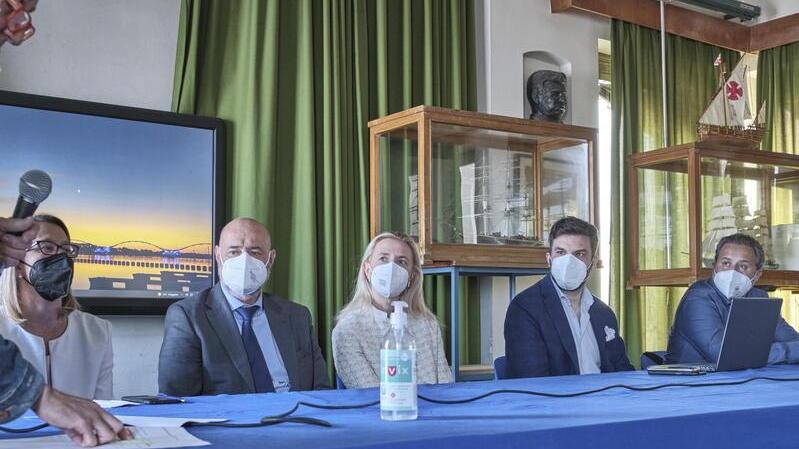 Il tavolo dei relatori dell’Istituto Nautico “Cappellini” (foto Stefanini/Silvi)
