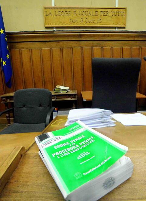 Peculato, l'accusa e chi è il dipendente delle Poste condannato 