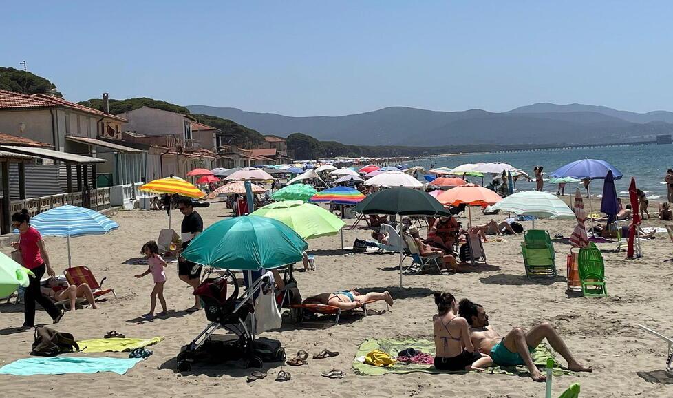 A Follonica la stagione estiva è iniziata col botto, anche e soprattutto per i "furbetti" degli affitti