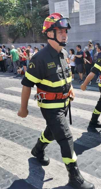 Guido Volpi durante la sfilata a Roma