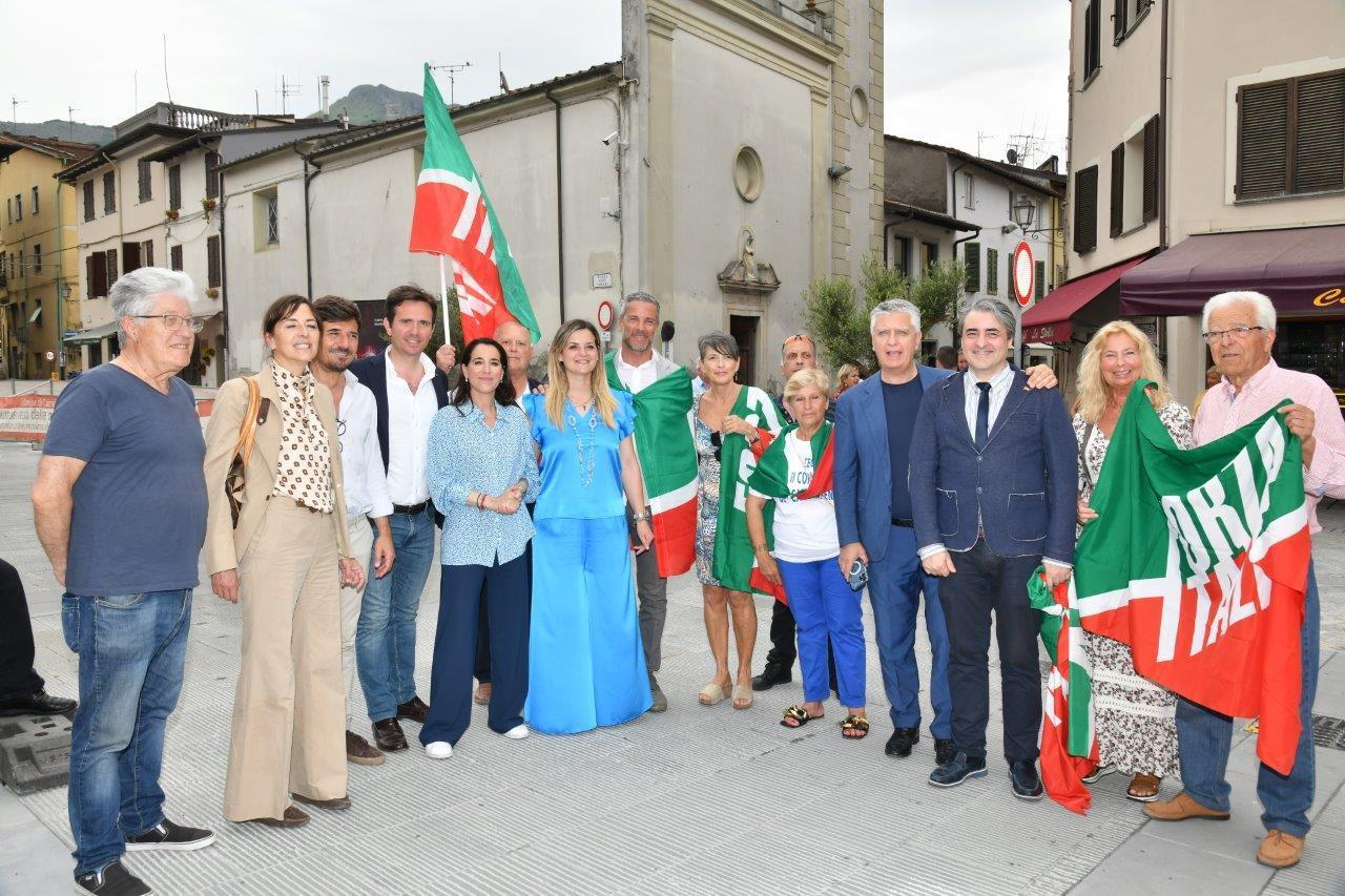 Elezioni a Camaiore, Mallegni lancia Bonuccelli sindaca: «Pierucci? Può dirigere le farmacie pubbliche» 
