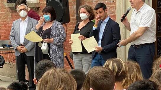 Renazzo, duplice saluto alla scuola