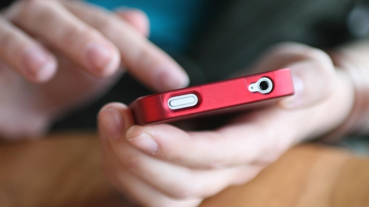 Sulle colline in provincia di Livorno ci sono dei paesi in cui non è possibile utilizzare il cellulare (Foto di repertorio)