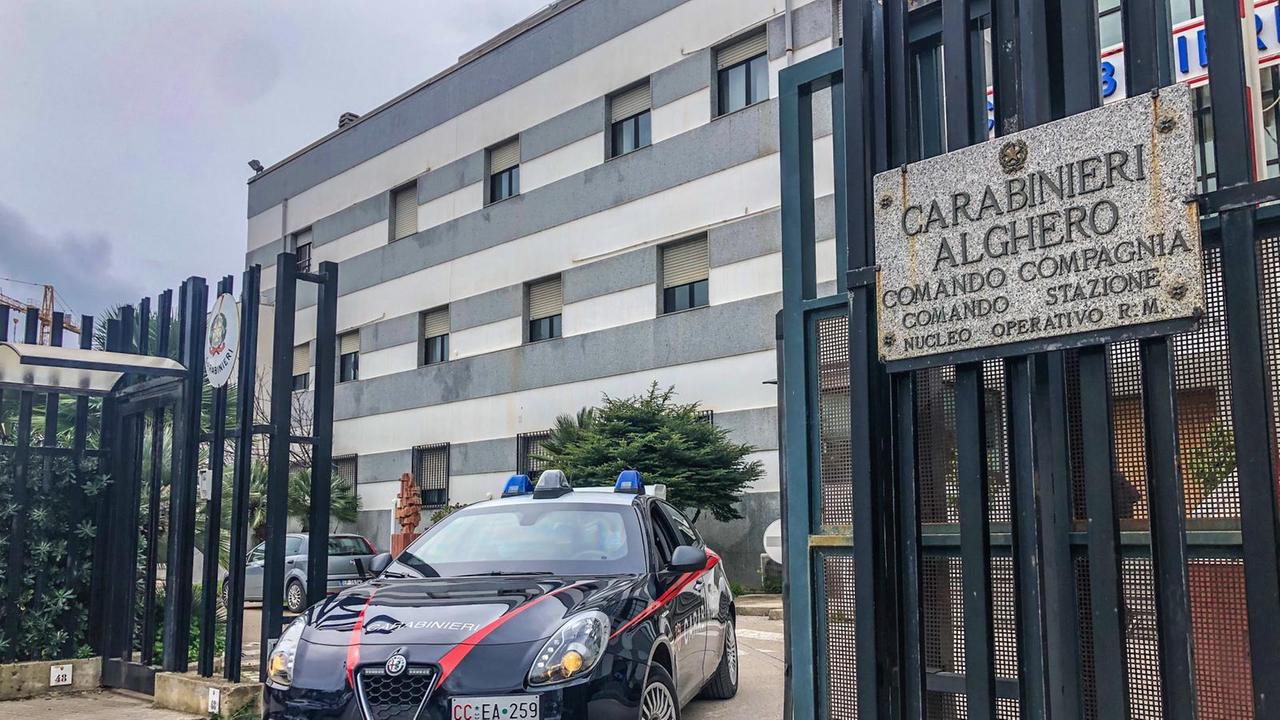 Alghero, due arresti per tentato furto in una scuola