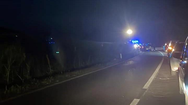 Auto in coda dopo l'incidente a San Biagio di Argenta