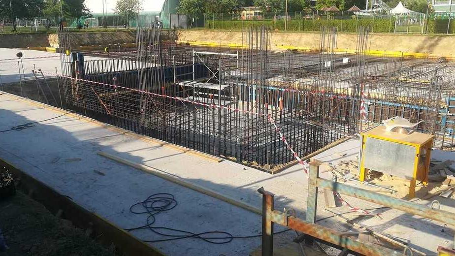 Partito il cantiere per la piscina coperta a Peccioli