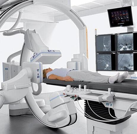 Sanità a Ferrara, l’utenza: ridurre i tempi degli esami. Servono personale e dati affidabili 