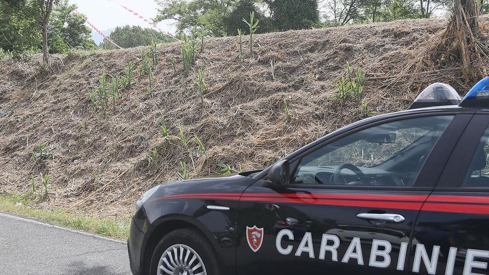 Donna uccisa a 35 anni, spunta un testimone: la macchina bianca e l’uomo nel buio