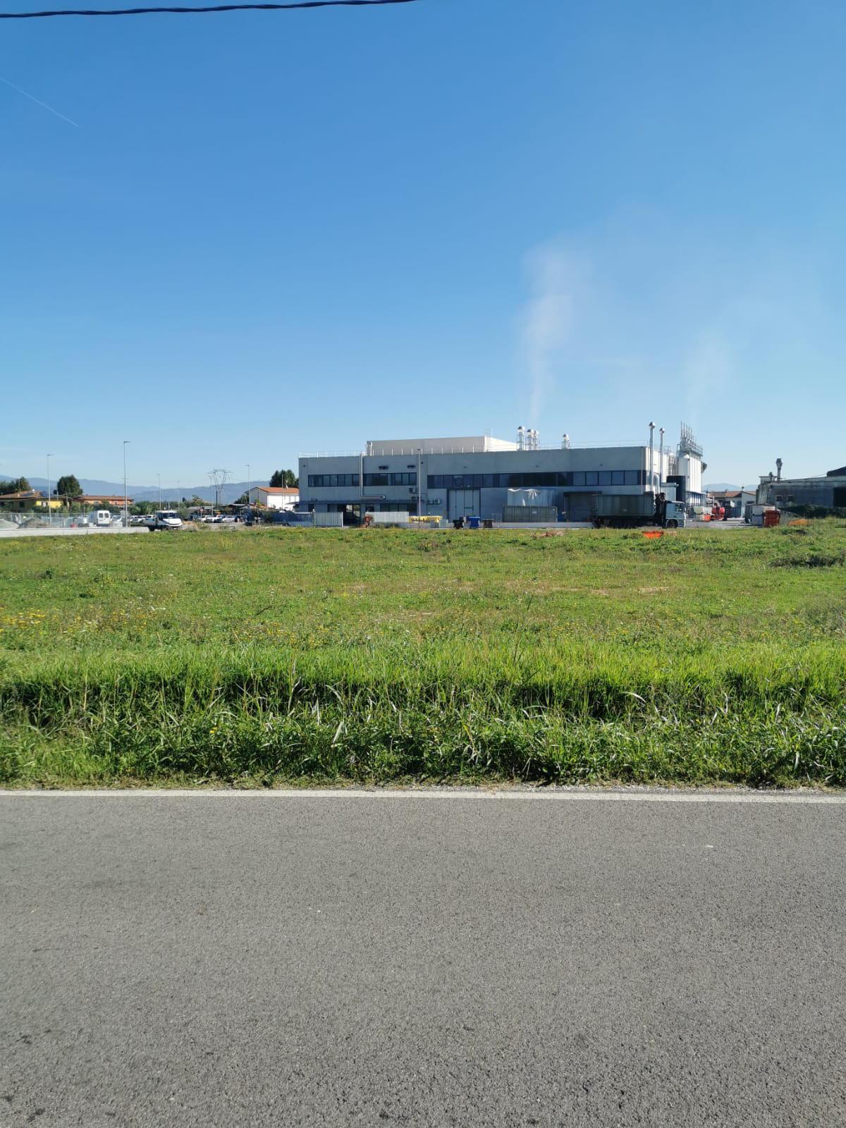 Chiesina, c’era una volta la verde campagna: «Assediati da fabbriche e traffico» 