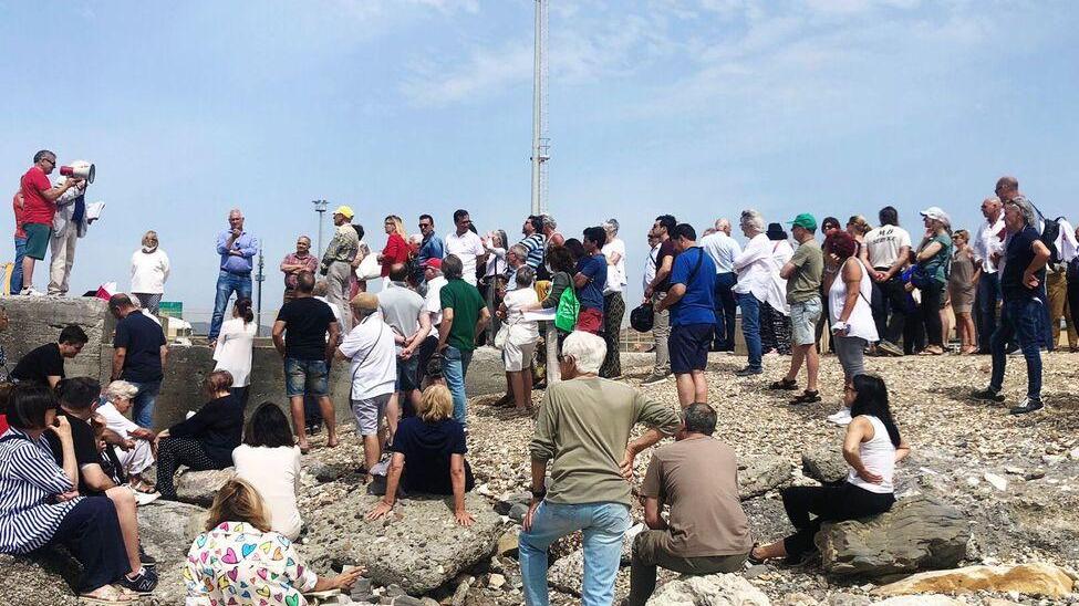 Rischio alluvione e sicurezza, i candidati alla foce del Carrione