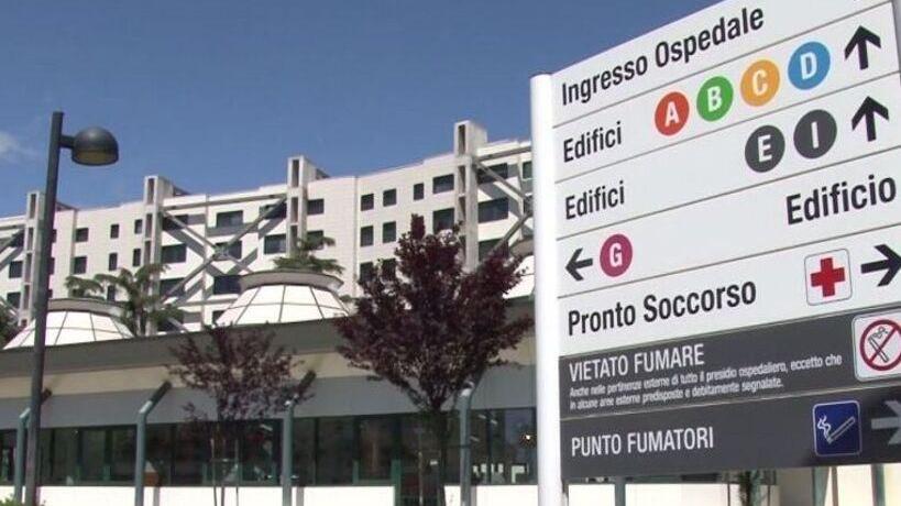 L'ospedale San Giuseppe di Empoli: qui le infermiere venivano spiate sotto la doccia