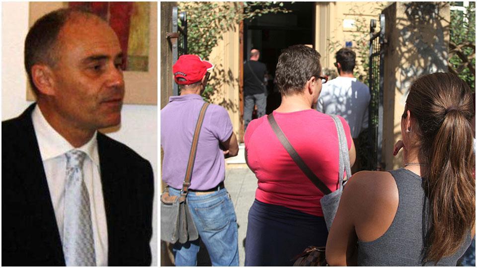 l’avvocato Massimiliano Antongiovanni che ha seguito la lavoratrice dello stabilimento balneare; nella foto a fianco, stagionali in coda al Centro per l’impiego per la richiesta dell’indennità