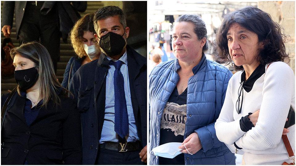 l’agente della polizia municipale di Agliana Claudia Vilucchi mentre esce dal tribunale insieme all’avvocato difensore Massimiliano Manzo e la ex comandante della polizia municipale di Agliana Lara Turelli (sulla sinistra) insieme al suo
avvocato difensore Pamela Bonaiuti