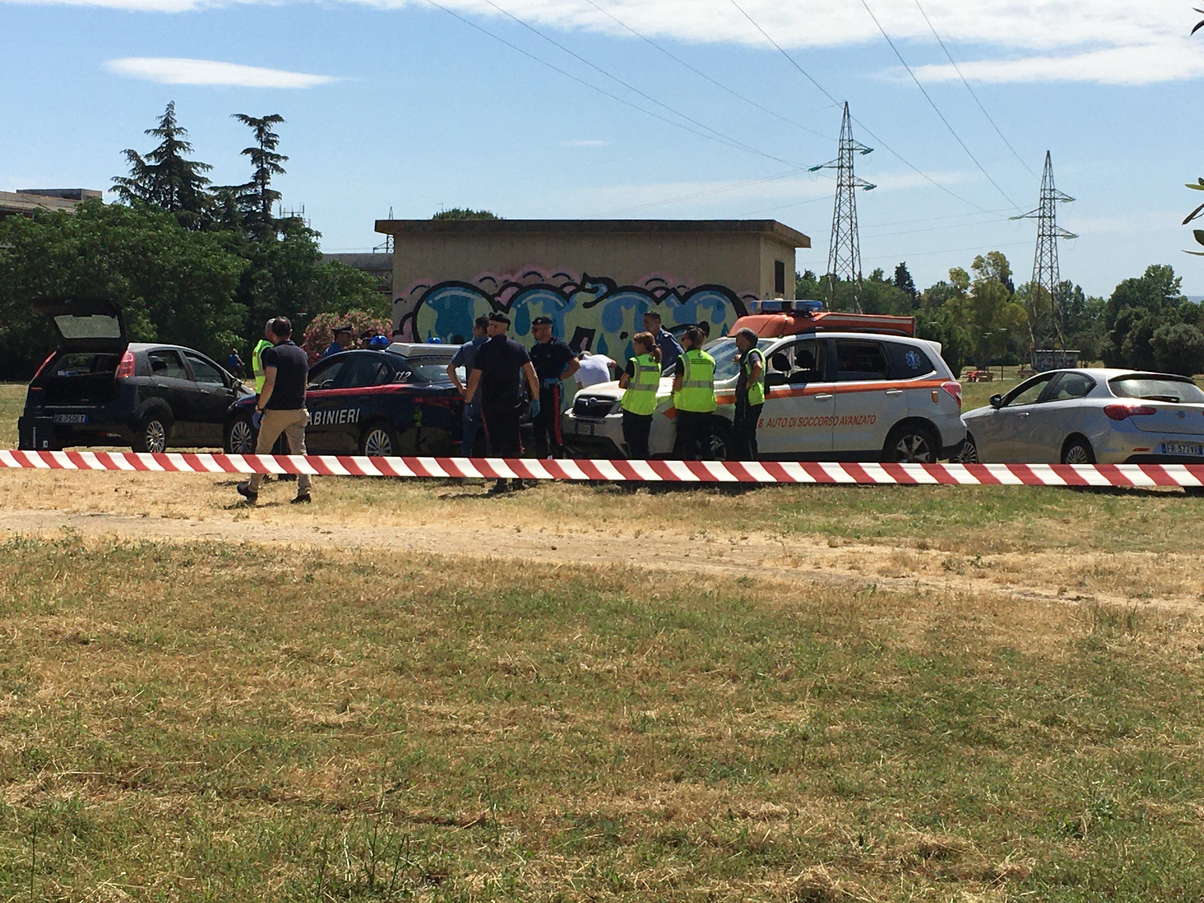 Carabinieri e 118 nel luogo della tragedia