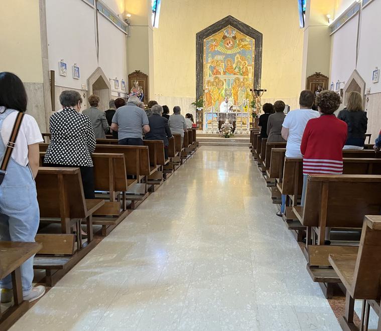 Catechismo con il cappuccio a Goro: il vescovo difende il don e la chiesa 