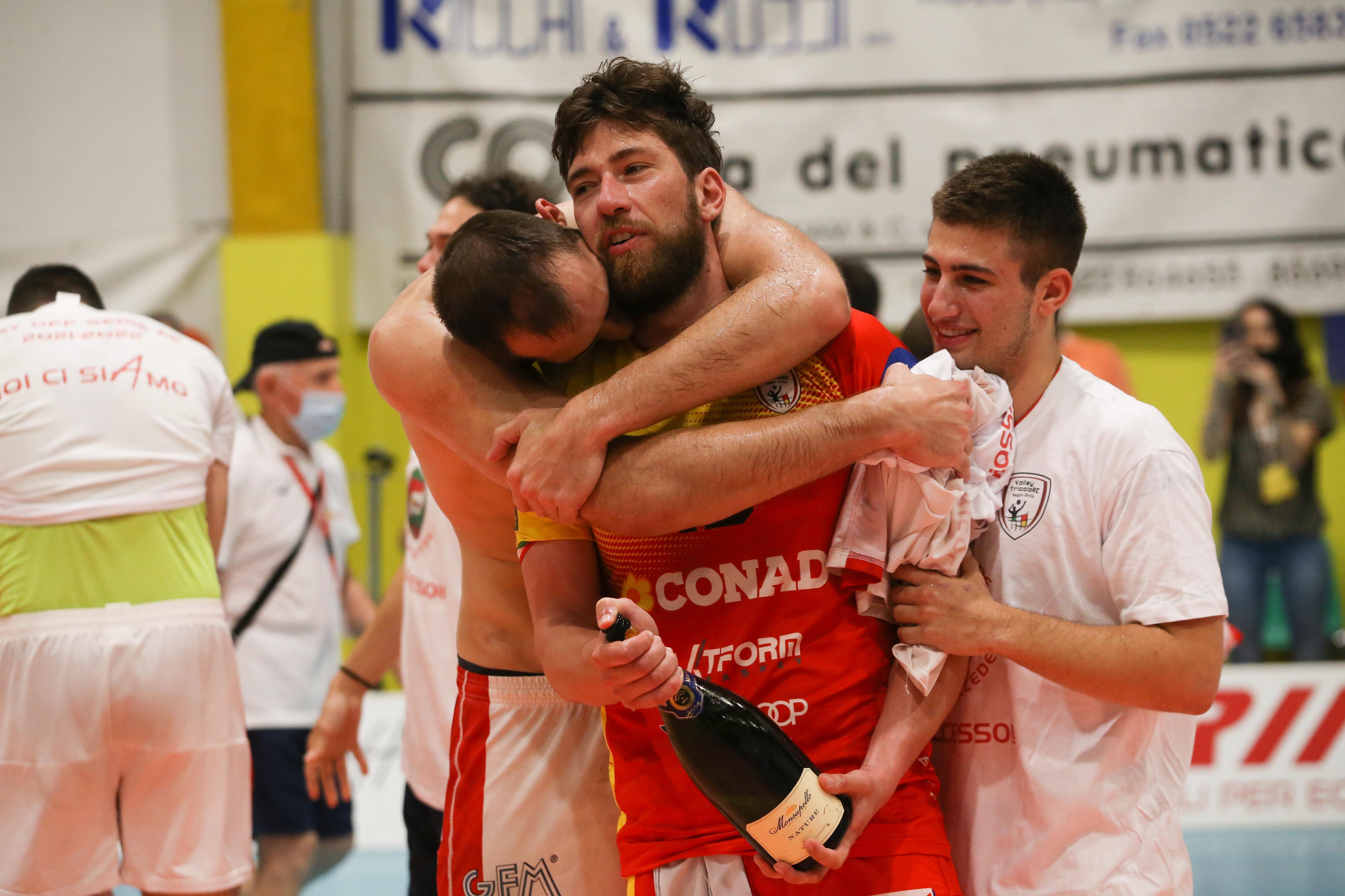 Il PalaBigi è troppo basso. La Conad Volley Tricolore Reggio Emilia rinuncia alla SuperLega