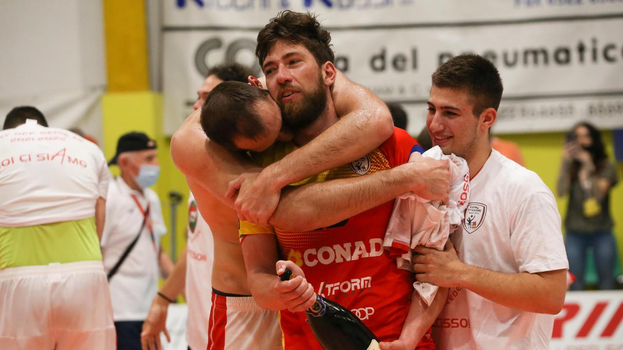 Il PalaBigi è troppo basso. La Conad Volley Tricolore Reggio Emilia rinuncia alla SuperLega