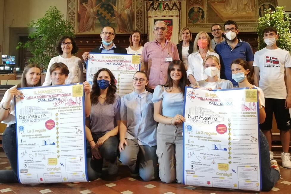 Alcuni degli studenti che hanno partecipato allo studio sulla mobilità sostenibile