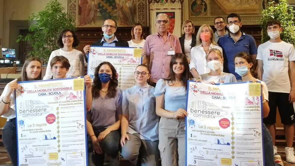 Alcuni degli studenti che hanno partecipato allo studio sulla mobilità sostenibile