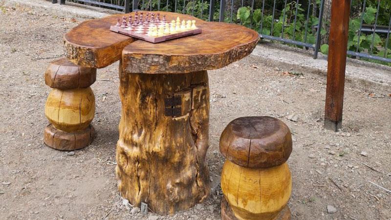 Uno dei dieci “funghi” dove poter giocare a scacchi in Montagna
