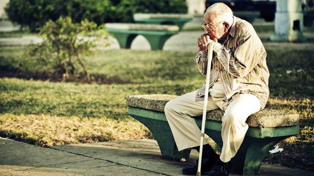 «A Novoli sempre più anziani soli e senza aiuti, è emergenza»