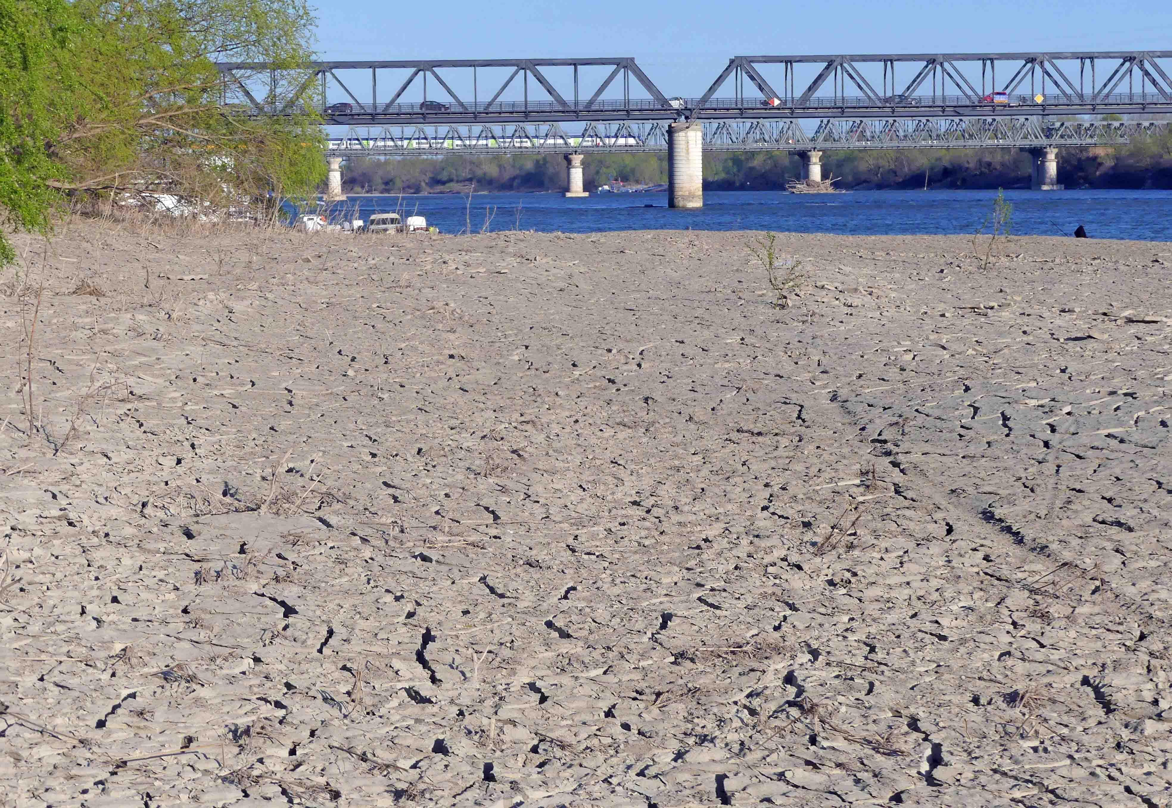 La siccità rischia di creare un conflitto sui prelievi dal Po