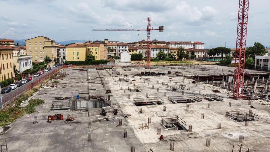 Ex Breda, a Pistoia il cantiere riapre dopo 6 anni. L’area verrà ripulita. Le indiscrezioni sul nuovo progetto