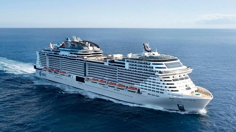 La nave Msc Bellissima appartiene alla classe “Meraviglia” ed è entrata in servizio nel 2019, alla cerimonia di battesimo la madrina è stata Sophia Loren