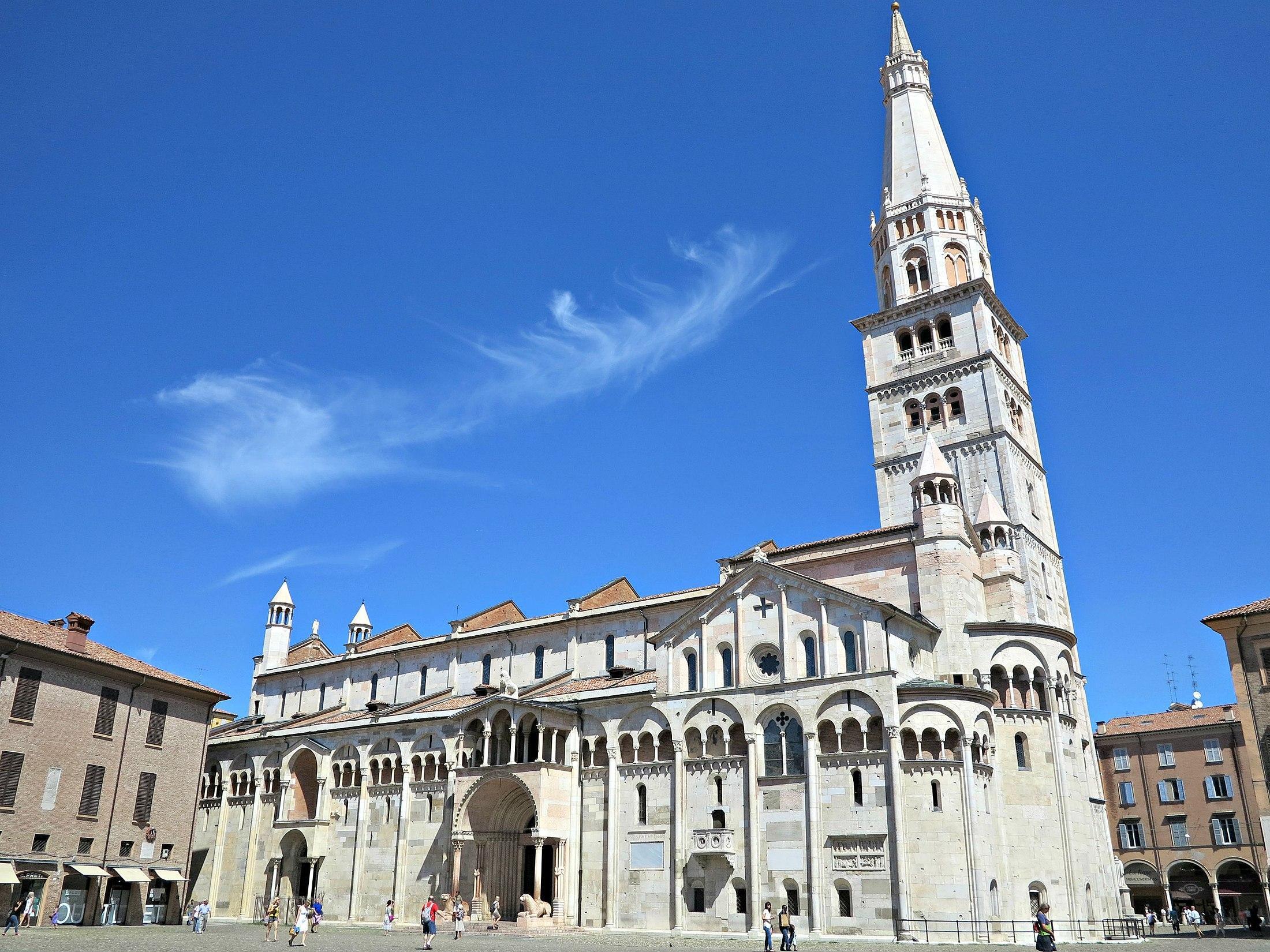 Modena. La notte delle chiese: oggi in Duomo visite e uno spettacolo 