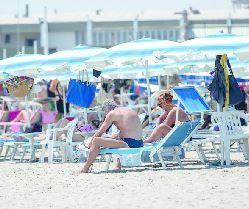 La spiaggia costa un euro in più ma solo per le tariffe giornaliere