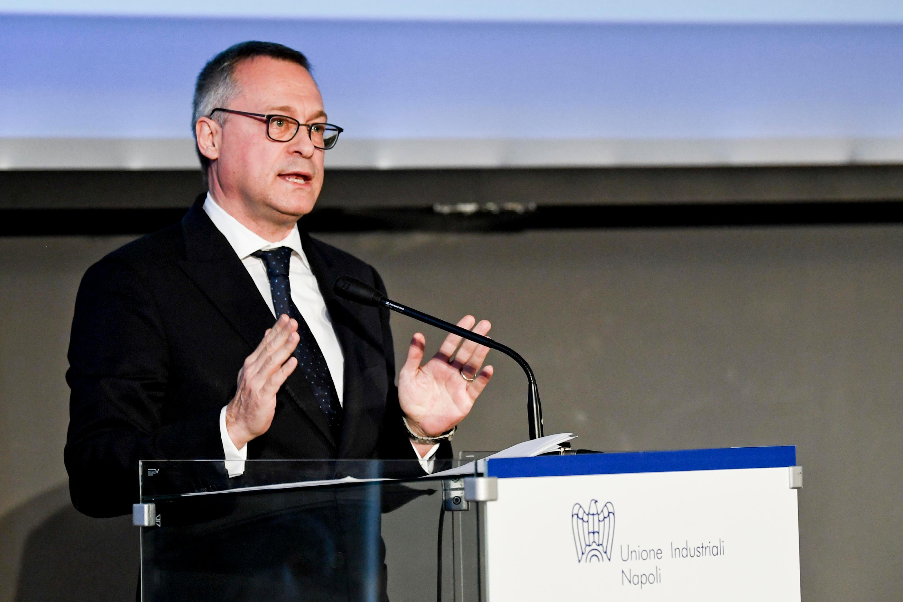 Confindustria, Bonomi a Cagliari: «Economia in frenata già prima della guerra»
