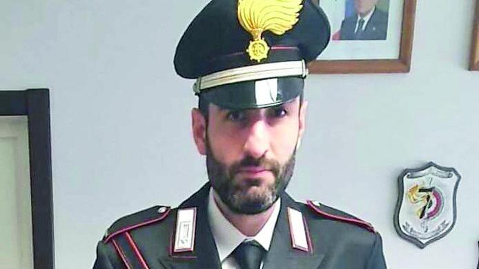 Boretto. Carabiniere salva anziana scavalcando un balcone