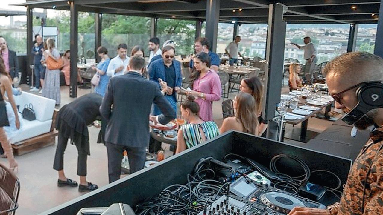 Esposto contro il The Lodge Club di 90 residenti: «Non dormiamo»