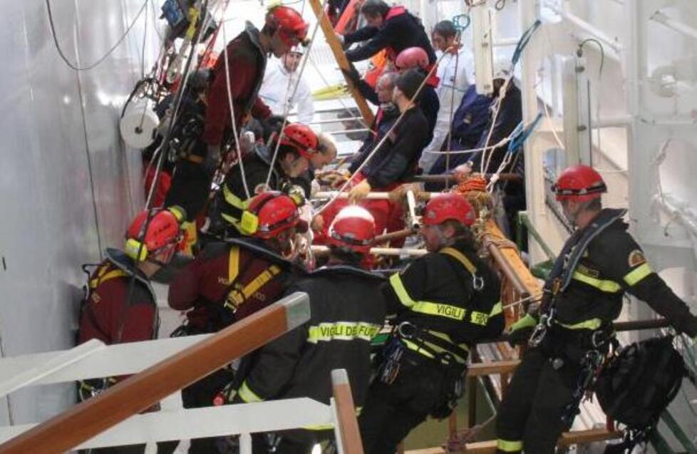 Gli 8 vigili eroi della Concordia vanno promossi, sì del Tar dopo 10 anni