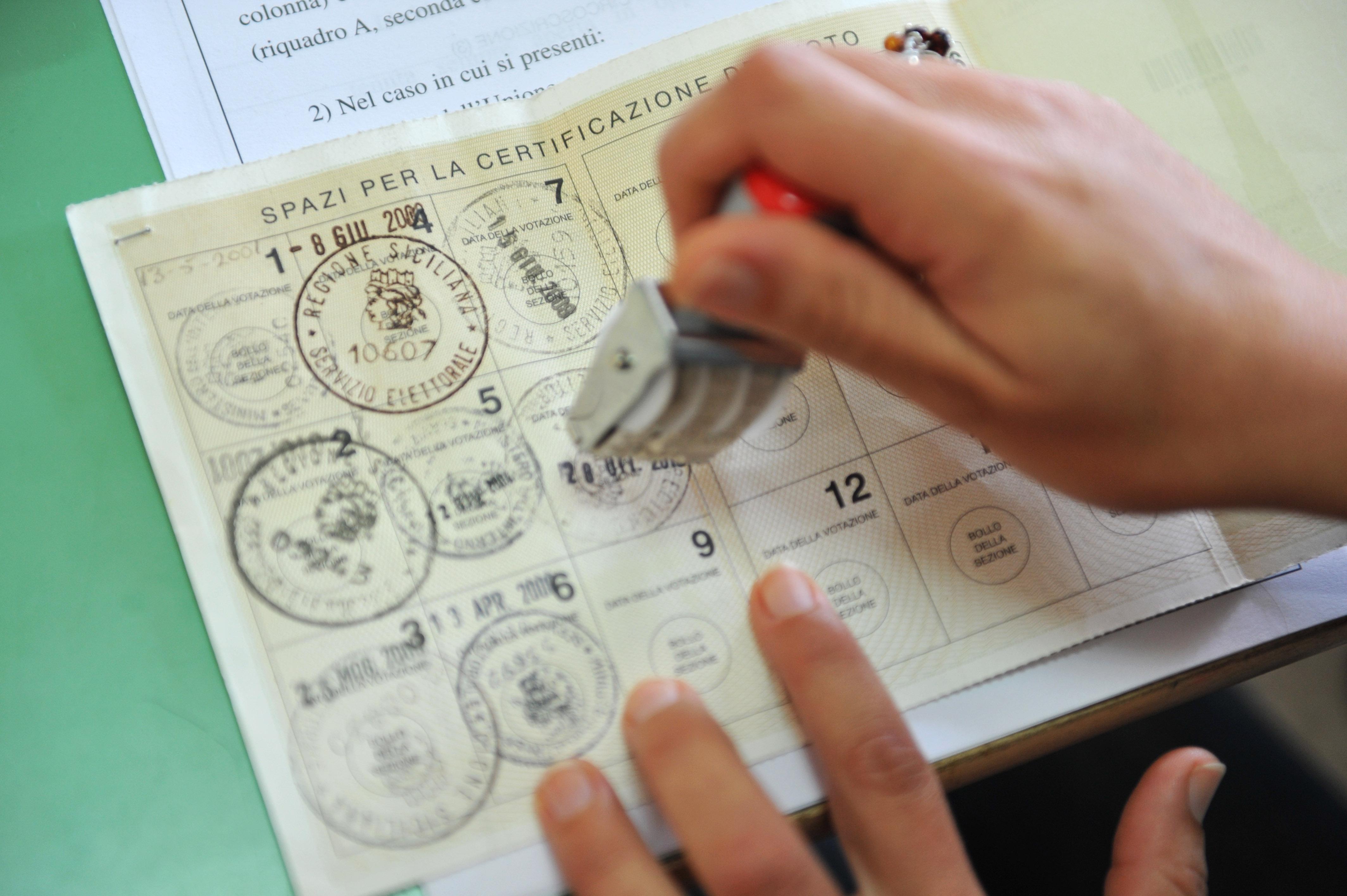 Sardegna al voto per i referendum e le amministrative in 65 comuni