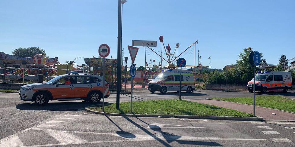 Vignola, fratello e sorella investiti 