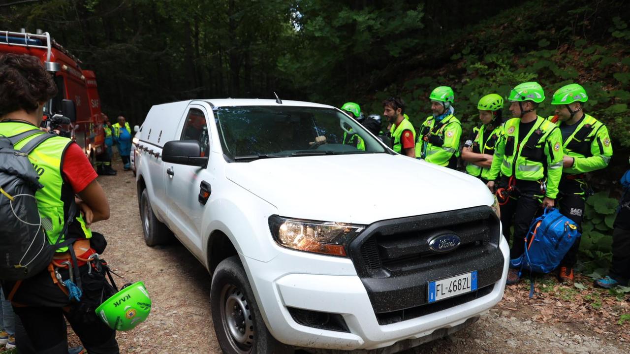 Elicottero precipitato. Alle 9.30 l’escursionista ha mostrato le foto «Guarda, è l’elicottero»