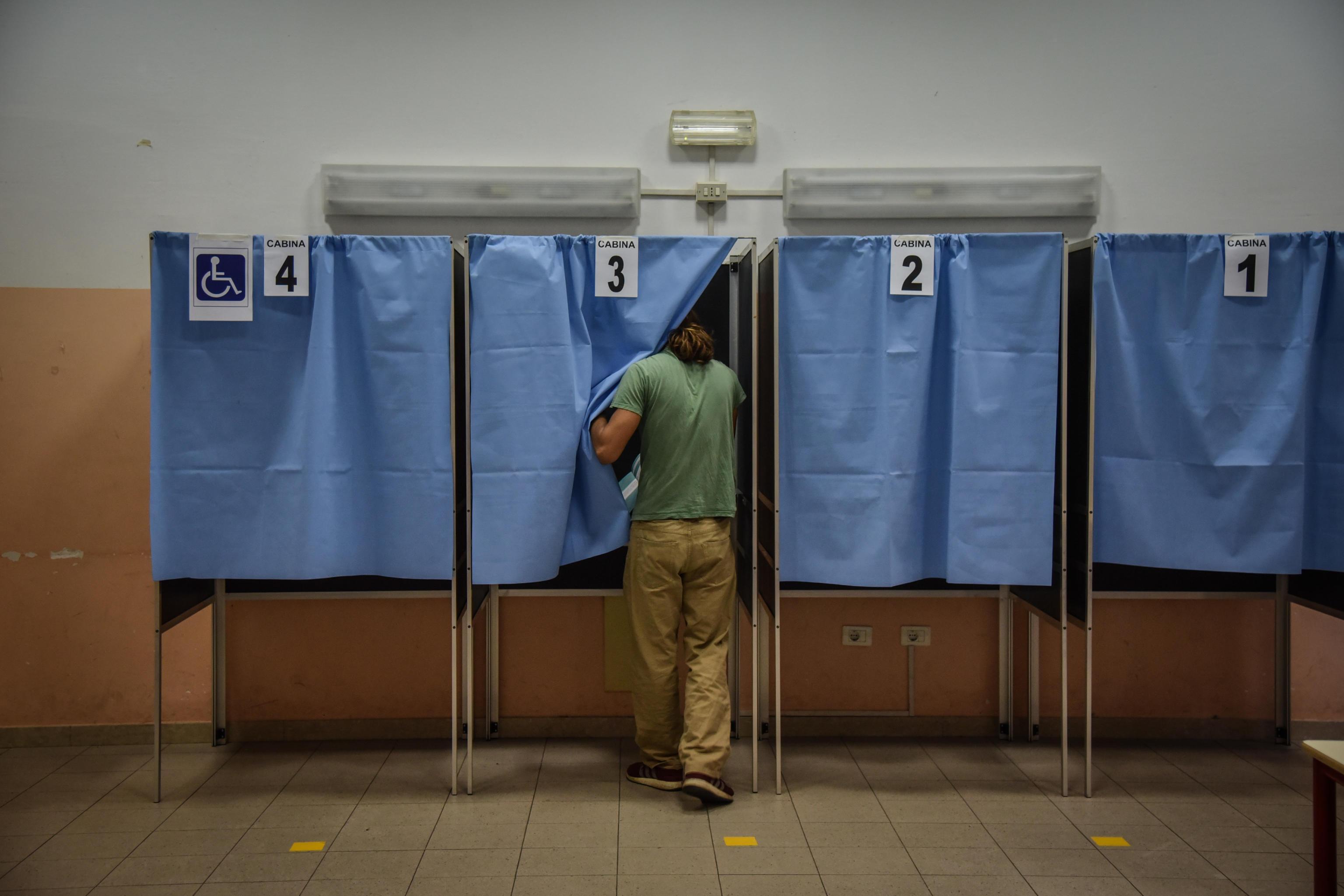 Un seggio elettorale, foto di repertorio