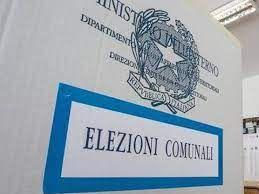 Carrara sceglie il sindaco: una poltrona per otto 