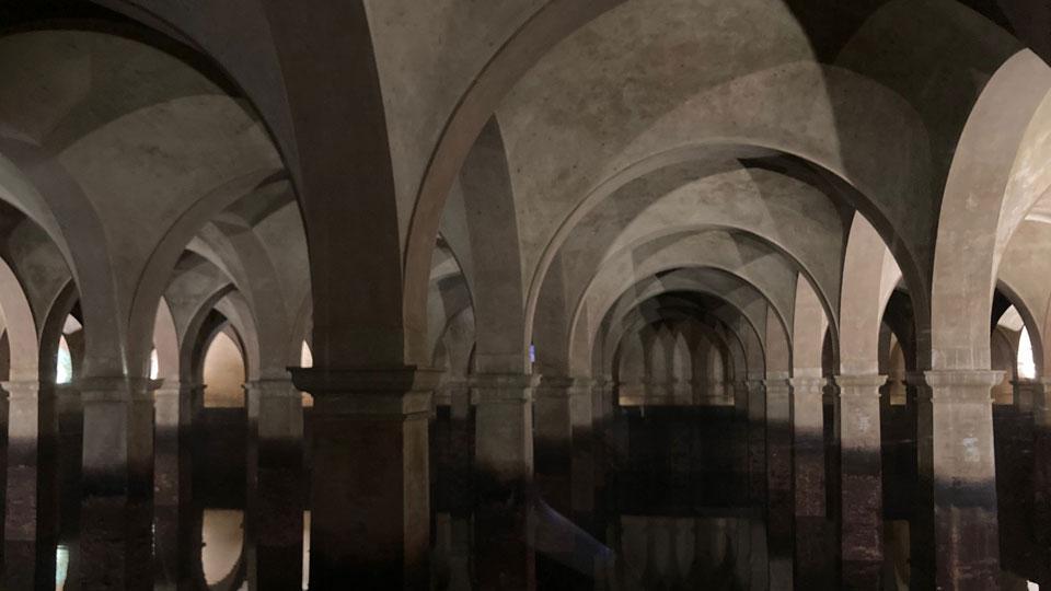 l’interno del Cisternone (foto Daniele)