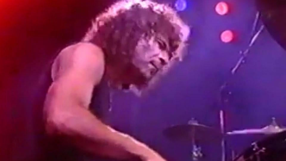 Michele Leonardi è stato uno dei talenti più puri mai visti alla batteria Nella foto a sinistra Beppe Martini