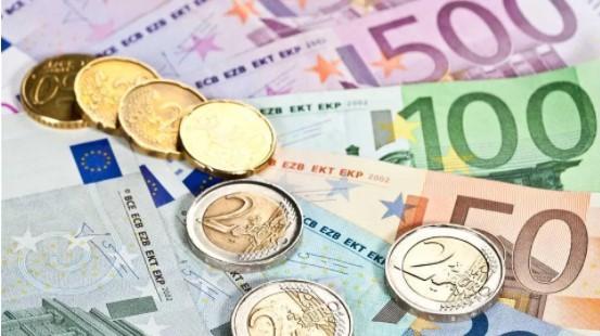 Modena. Ex bancario truffato per 6 mila euro, la banca gli dice: «Colpa sua, niente rimborso» 