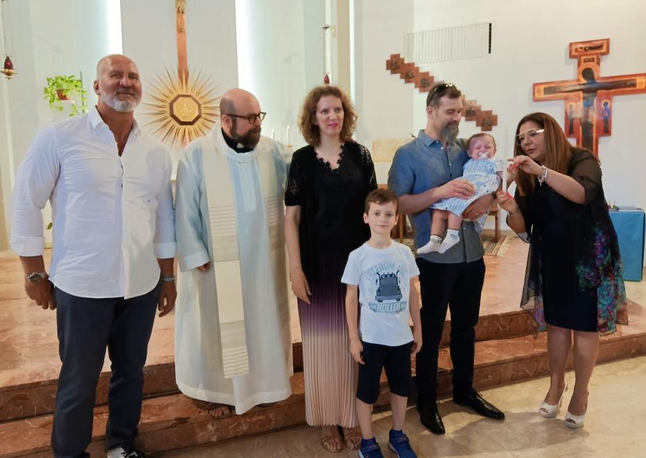 Don Emanuele va in Argentina: da domani lo aspetta la missione 